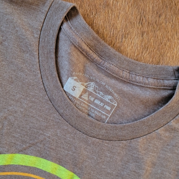 The Great PNW Women's T-shirt - Picture 2 of 2